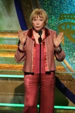 Ширли МакЛейн: 267x400 / 33 Кб