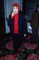 Ширли МакЛейн: 468x723 / 53 Кб