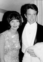 Ширли МакЛейн: 318x450 / 32 Кб