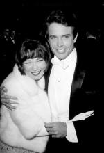 Ширли МакЛейн: 308x450 / 20 Кб