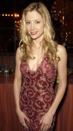 Мира Сорвино: 225x400 / 25 Кб