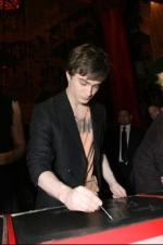 Дэниэл Рэдклифф: 267x400 / 20 Кб