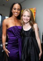 Дакота Фаннинг: 287x400 / 24 Кб