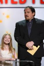 Дакота Фаннинг: 267x400 / 21 Кб