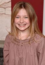 Дакота Фаннинг: 278x400 / 22 Кб