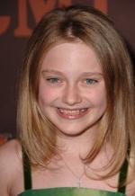 Дакота Фаннинг: 276x400 / 24 Кб