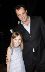 Дакота Фаннинг: 252x400 / 18 Кб