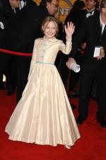 Дакота Фаннинг: 266x400 / 23 Кб