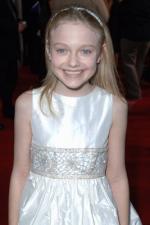 Дакота Фаннинг: 267x400 / 21 Кб