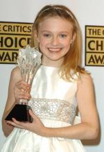 Дакота Фаннинг: 274x400 / 28 Кб