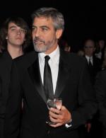 Джордж Клуни: 309x400 / 18 Кб