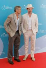 Джордж Клуни: 273x400 / 21 Кб