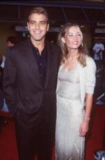 Джордж Клуни: 263x400 / 19 Кб