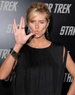 Хайди Клум: 319x400 / 23 Кб