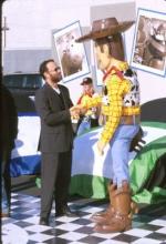 Том Хэнкс: 273x400 / 30 Кб