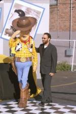 Том Хэнкс: 267x400 / 28 Кб