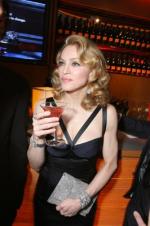 Мадонна: 266x400 / 27 Кб