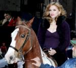 Мадонна: 360x324 / 27 Кб