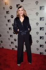 Мадонна: 266x400 / 23 Кб