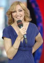 Мадонна: 283x400 / 24 Кб