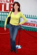 Мэрилу Хеннер: 270x400 / 26 Кб