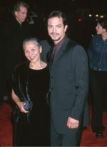 Бенджамин Брэтт: 291x400 / 17 Кб