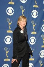 Эллен ДеДженерес: 266x400 / 27 Кб