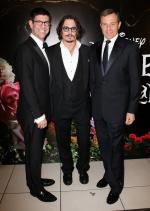 Джонни Депп: 911x1280 / 166 Кб