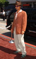 Джонни Депп: 243x400 / 28 Кб