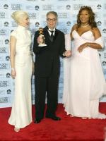 Куин Латифа: 301x400 / 30 Кб