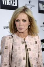 Донна Миллз: 266x400 / 27 Кб