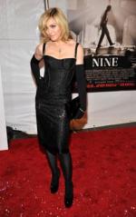 Мадонна: 252x400 / 23 Кб