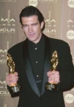 Антонио Бандерас: 277x400 / 18 Кб