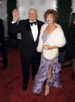 Эрнест Боргнайн: 296x400 / 26 Кб