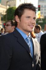 Ник Лаше: 266x400 / 24 Кб