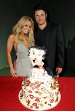 Ник Лаше: 273x400 / 25 Кб