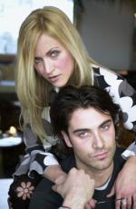 Люка Калвани: 261x400 / 25 Кб