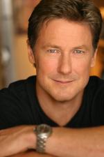 Джон Аллен Нелсон: 500x750 / 48 Кб