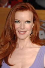 Марсия Кросс: 266x400 / 22 Кб