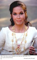 Мэри Тайлер Мур: 1265x2048 / 309 Кб