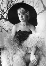 Сандра Ди: 283x400 / 32 Кб