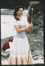 Колетт Стивенсон: 1400x2048 / 435 Кб