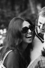 Марло Томас: 333x500 / 32 Кб