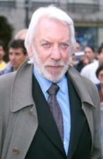 Дональд Сазерленд: 262x400 / 19 Кб