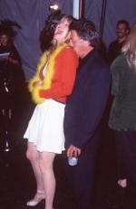 Голди Хоун: 260x400 / 17 Кб