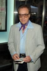 Питер Богданович: 266x400 / 25 Кб