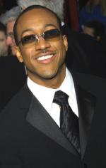 Джэлил Уайт: 380x597 / 27 Кб