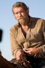 Пирс Броснан: 398x598 / 50 Кб