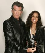 Пирс Броснан: 344x400 / 28 Кб