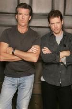 Пирс Броснан: 267x400 / 26 Кб